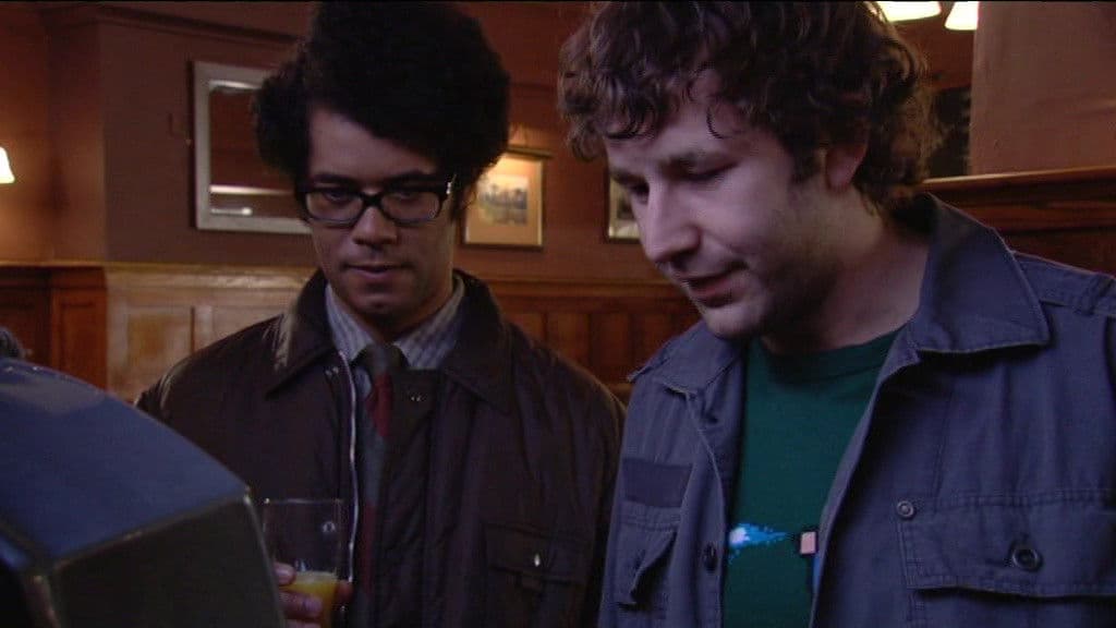 Series 3 Deleted Scene 2 "Roy's Sex Life"